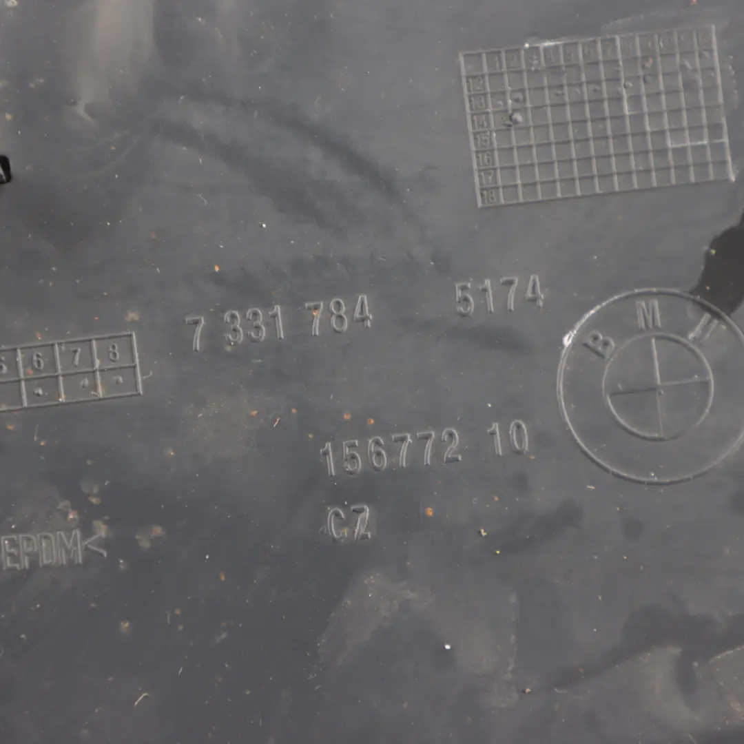 Bremsluftkanal Vorne Rechts für BMW F10 F11 LCI mit Teilenummer 7331784 BMW F10 F11 LCI Bremsluftkanal Vorne Rechts - SKU 7331784 - Teilenummer 7331784