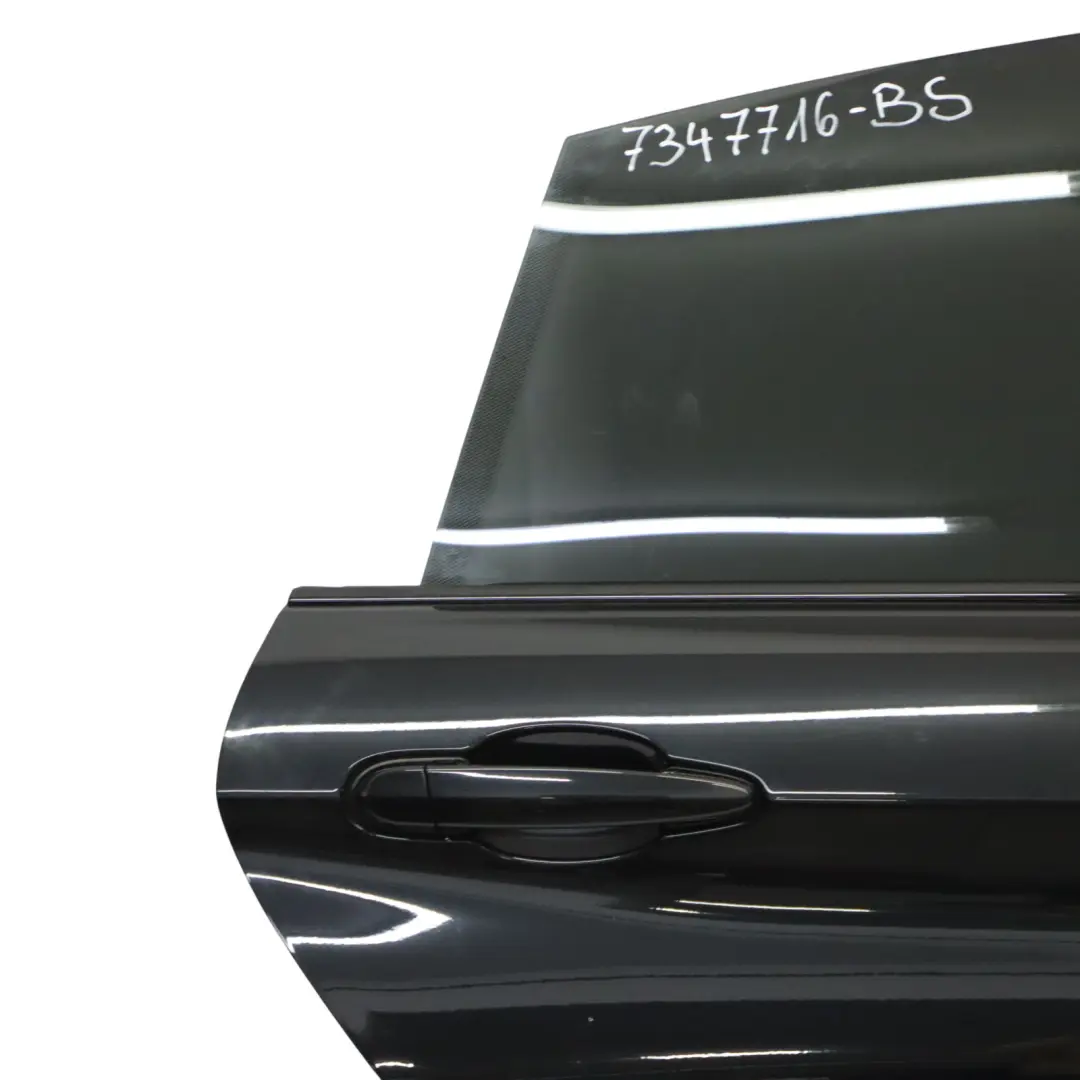 Drzwi Tylne Prawe Black Sapphire Czarny Metalik - 475 do BMW F36 Gran Coupe o numerze 7347716 BMW F36 Gran Coupe Drzwi Tylne Prawe Black Sapphire Czarny Metalik - 475 - SKU 7347716-BS - Numer Części 7347716