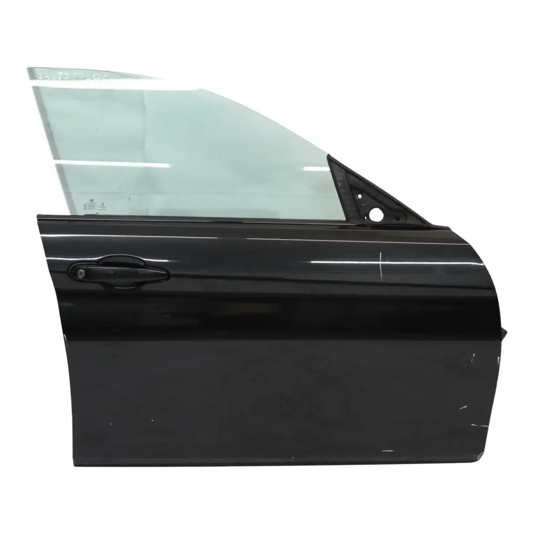 Drzwi Przednie Prawe Black Sapphire Czarny Metalik - 475 do BMW F36 Gran Coupe o numerze 7347722 BMW F36 Gran Coupe Drzwi Przednie Prawe Black Sapphire Czarny Metalik - 475 - SKU 7347722-BS - Numer Części 7347722