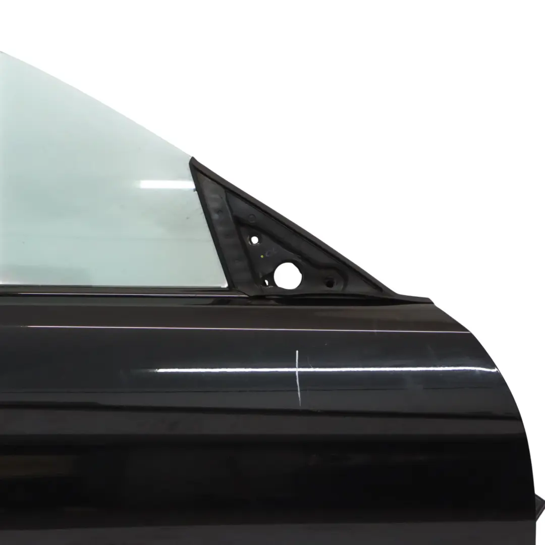 Drzwi Przednie Prawe Black Sapphire Czarny Metalik - 475 do BMW F36 Gran Coupe o numerze 7347722 BMW F36 Gran Coupe Drzwi Przednie Prawe Black Sapphire Czarny Metalik - 475 - SKU 7347722-BS - Numer Części 7347722