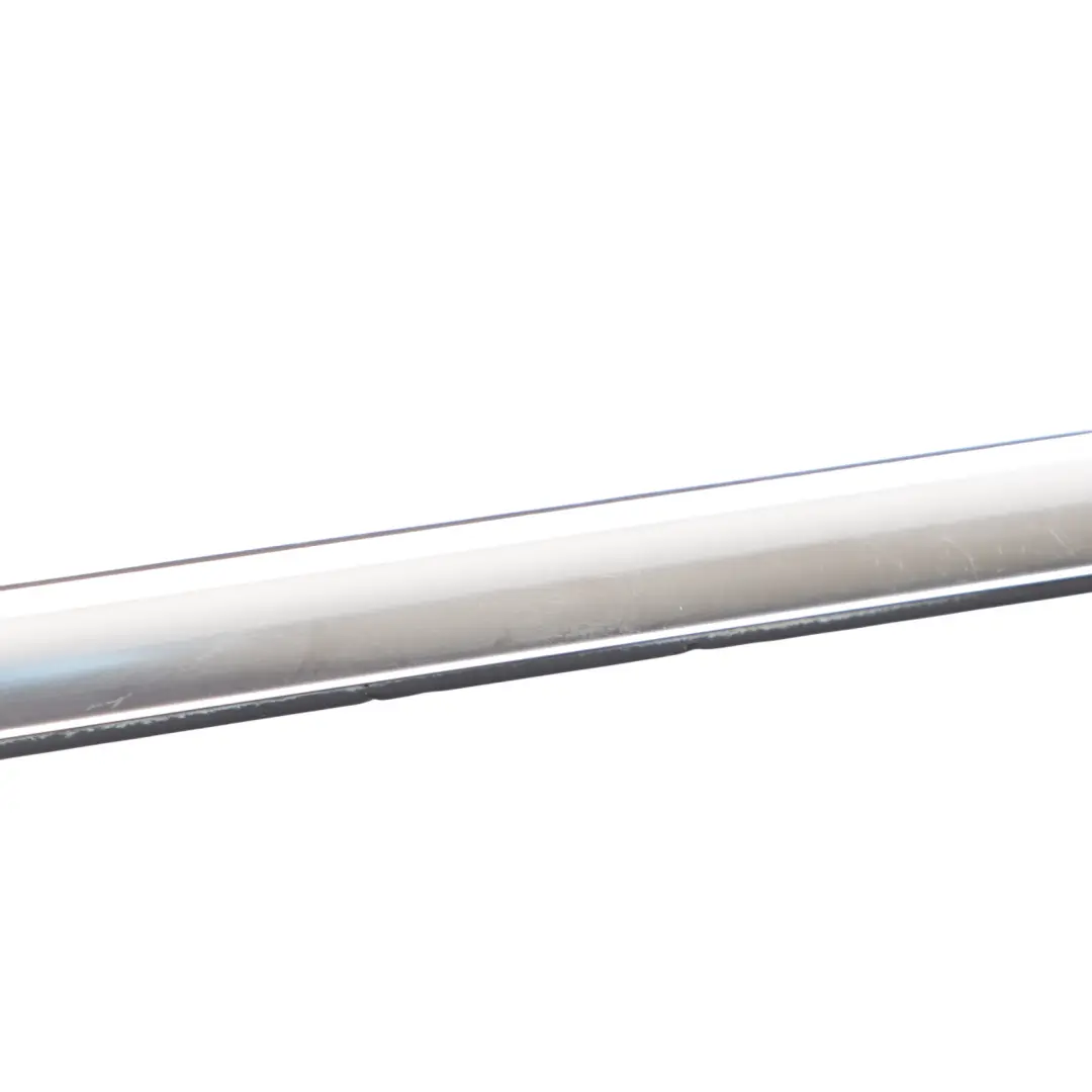 Front Door Window Outer Weather Strip Trim Gasket Right O/S to BMW X1 F48 with Part number 7352442 BMW X1 F48 Front Door Window Outer Weather Strip Trim Gasket Right O/S - SKU 7352442 - Part number 7352442