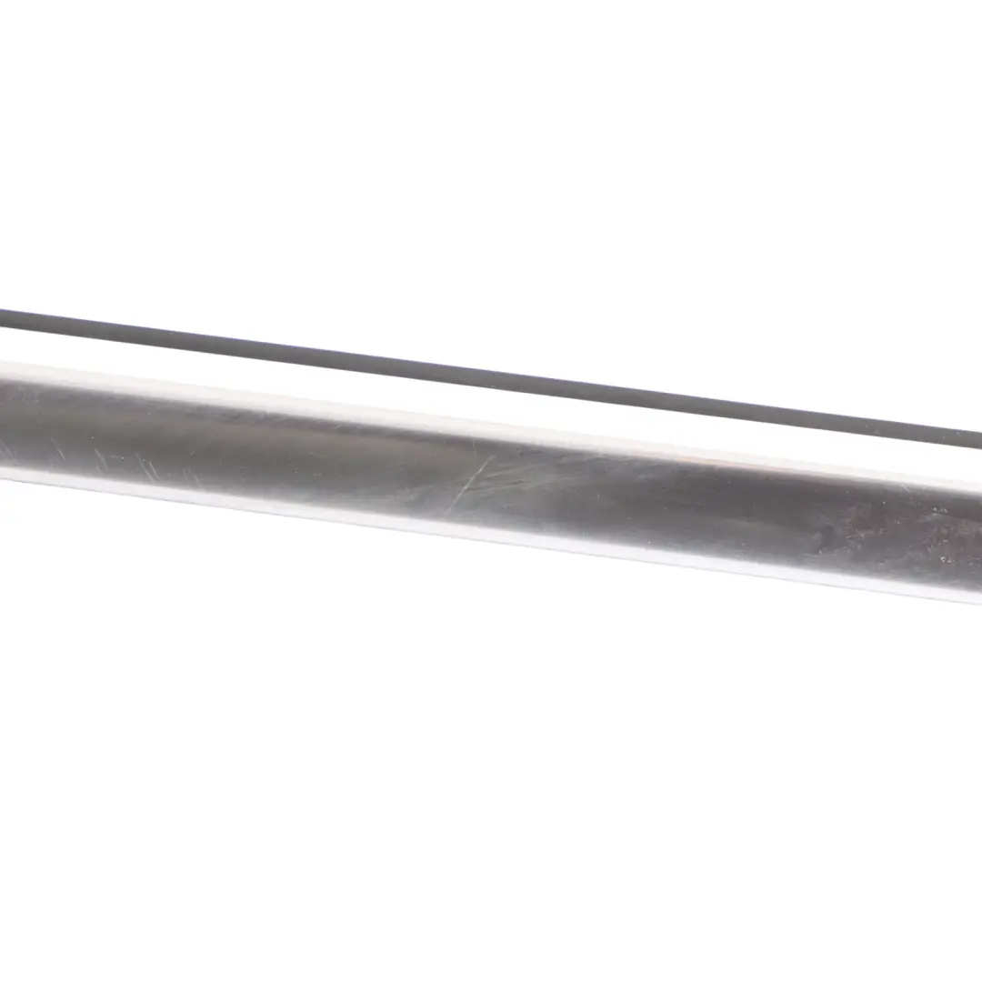 Front Door Window Outer Weather Strip Trim Gasket Right O/S to BMW X1 F48 with Part number 7352442 BMW X1 F48 Front Door Window Outer Weather Strip Trim Gasket Right O/S - SKU 7352442 - Part number 7352442