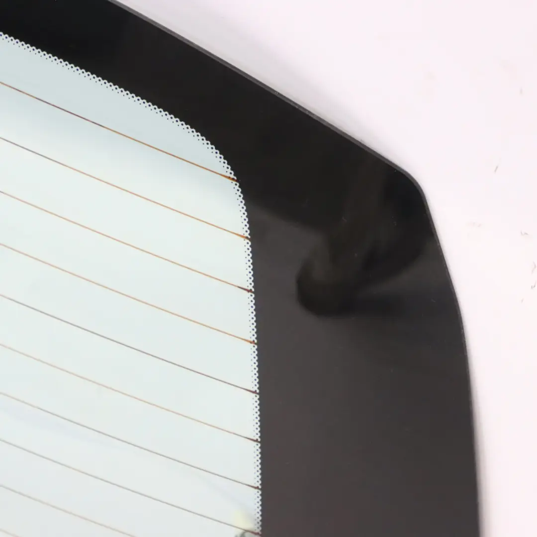 Tylna Szyba Klapy Pokrywy Bagażnika AS2 do BMW X1 F48 o numerze 7466417 BMW X1 F48 Tylna Szyba Klapy Pokrywy Bagażnika AS2 - SKU 7466417 - Numer Części 7466417