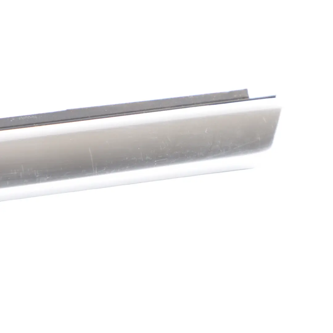 Moulure Baguette Vitre Porte Arrière Gauche Joint Chrome pour BMW X1 F48 à propos du numéro de pièce 7362233 BMW X1 F48 Moulure Baguette Vitre Porte Arrière Gauche Joint Chrome - SKU 7362233 - Numéro de pièce 7362233