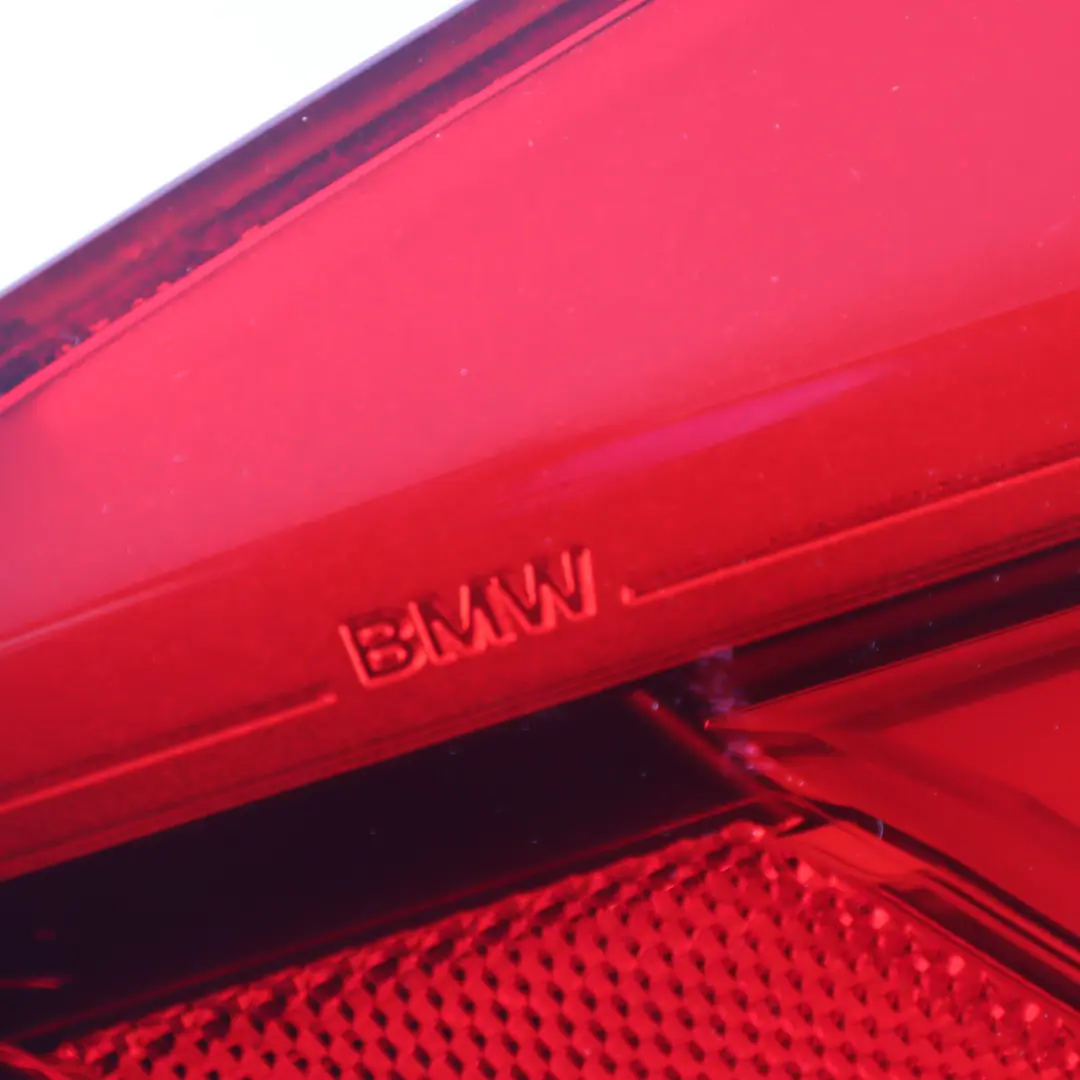Luz Trasera Panel Lateral Izquierda Luz trasera para BMW F31 LCI con número de pieza 7372209 BMW F31 LCI Luz Trasera Panel Lateral Izquierda Luz trasera - SKU 7372209-2 - Número de pieza 7372209