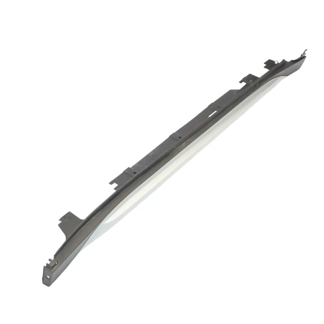 Faldón Lateral Tapa Umbral Puerta Derecha para BMW X1 F48 con número de pieza 7403398 BMW X1 F48 Faldón Lateral Tapa Umbral Puerta Derecha - SKU 7403398 - Número de pieza 7403398