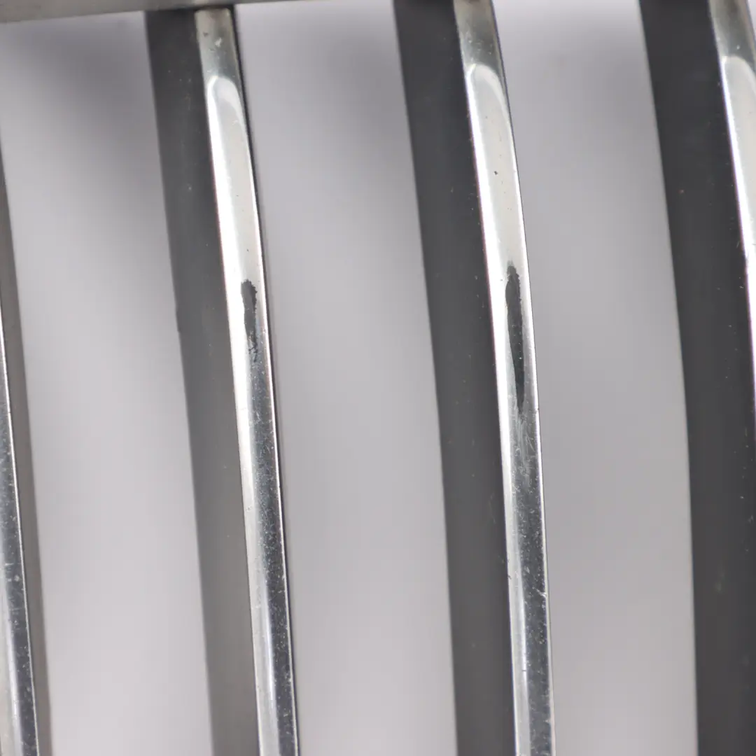 Front Stoßstangen Grill Chrom Abdeckung Rechts für BMW F10 F11 LCI mit Teilenummer 7412323 BMW F10 F11 LCI Front Stoßstangen Grill Chrom Abdeckung Rechts - SKU 7412323-1 - Teilenummer 7412323