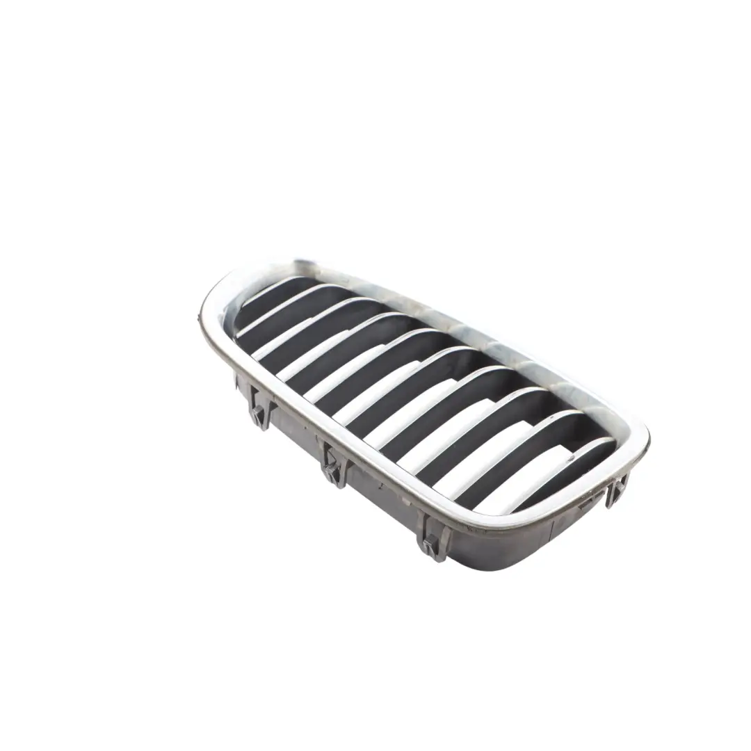Rejilla Parachoques Delantero Tipo Riñón Cromada Derecha para BMW F10 F11 LCI con número de pieza 7412323 BMW F10 F11 LCI Rejilla Parachoques Delantero Tipo Riñón Cromada Derecha - SKU 7412323-1 - Número de pieza 7412323