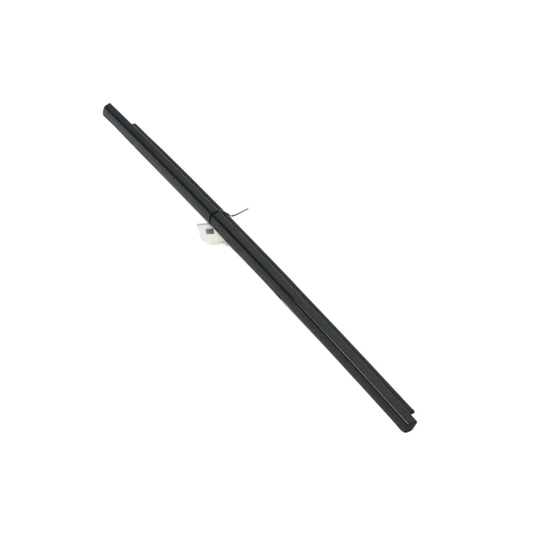 BMW X4 G02 F98 Guarnizione finestrino portiera posteriore destra lucida - SKU 7433106 - Numero di parte 7433106