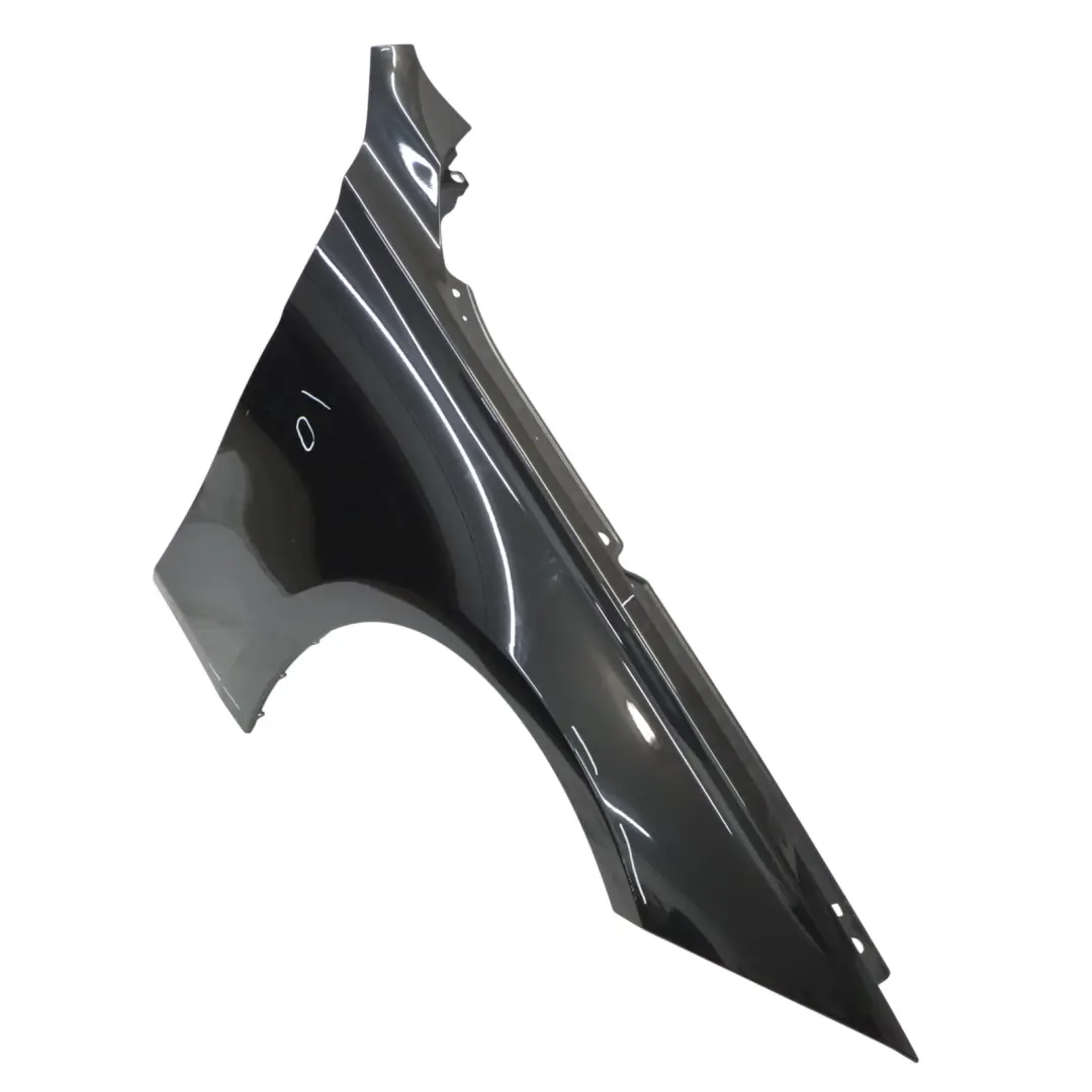 Błotnik Prawy Przedni Black Sapphire Czarny Metalik 475 do BMW F30 F31 o numerze 7438440 BMW F30 F31 Błotnik Prawy Przedni Black Sapphire Czarny Metalik 475 - SKU 7438440-BS2 - Numer Części 7438440