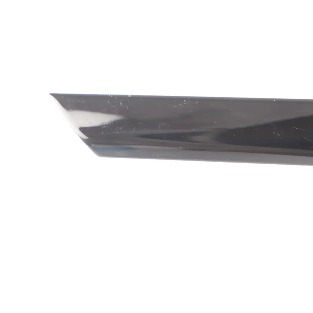 F74 F78 Moldura Puerta Tapa Delantera Derecha Negro para BMW F44 con número de pieza 7483148 BMW F44 F74 F78 Moldura Puerta Tapa Delantera Derecha Negro - SKU 7483148 - Número de pieza 7483148