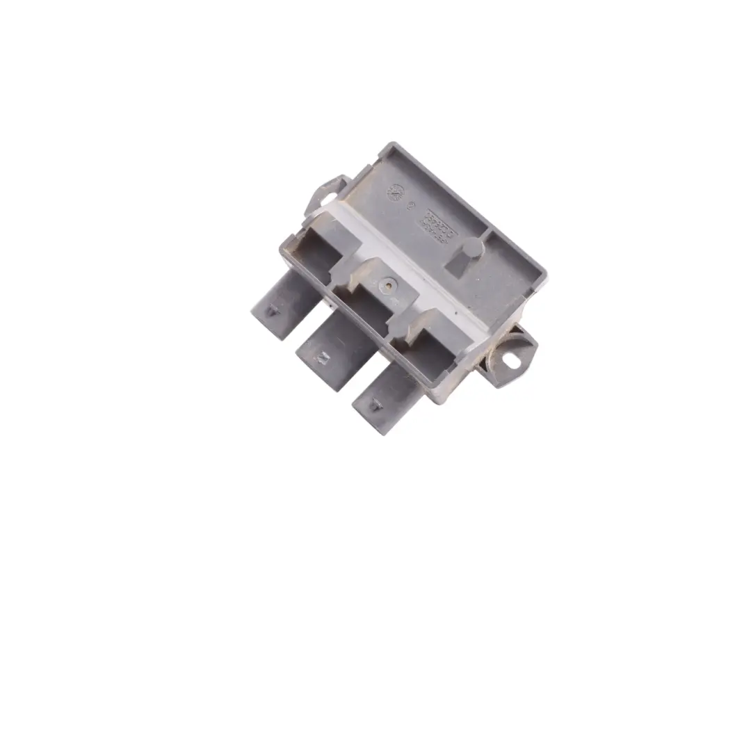 Opening Module to BMW G30 G31 Tailgate Smart with Part number 7496165 BMW G30 G31 Tailgate Smart Opening Module - SKU 7496165 - Part number 7496165