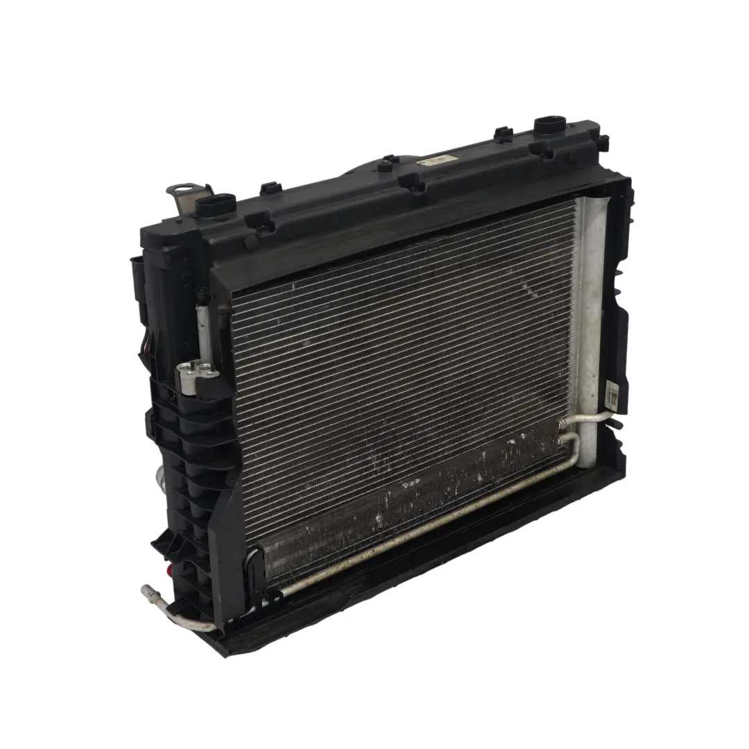 M54 400W Motore Raffreddamento Radiatore Pacco Ventola per BMW 5 E60 E61 con numero di parte 7526824 BMW 5 E60 E61 M54 400W Motore Raffreddamento Radiatore Pacco Ventola - SKU 7526824-2 - Numero di parte 7526824