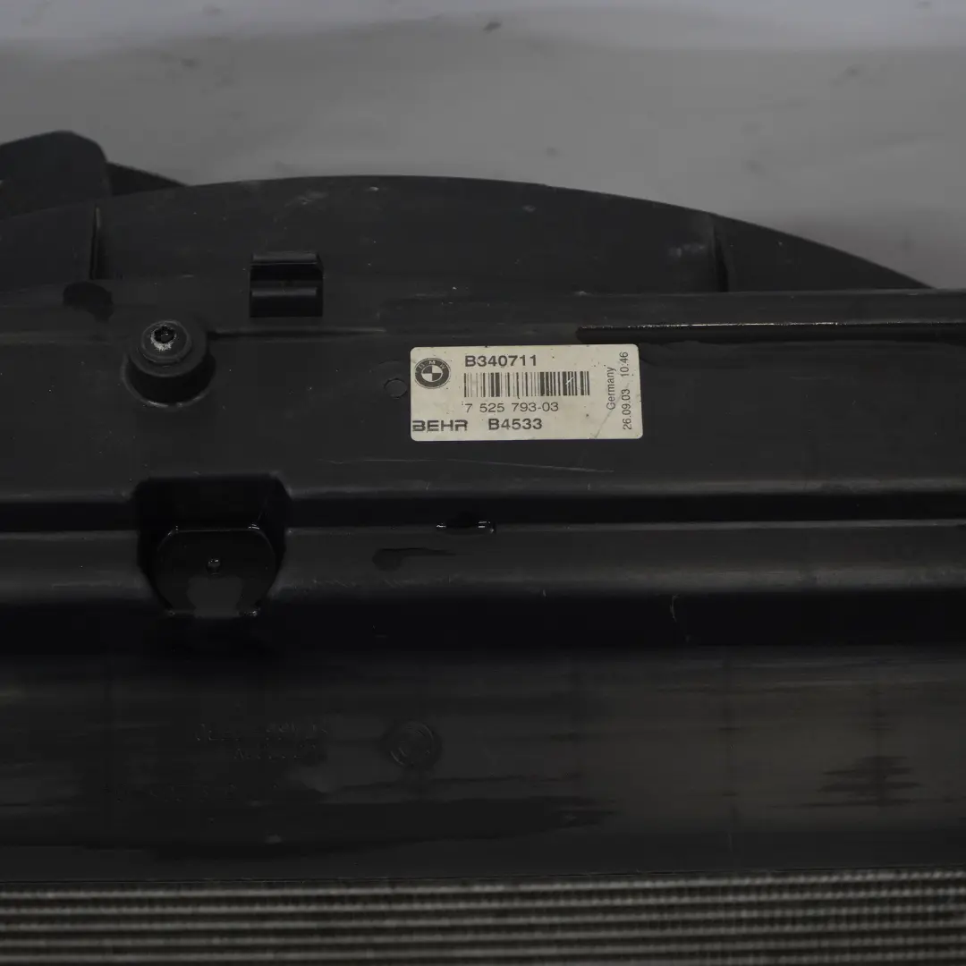 M54 400W Ventilador radiador refrigeración motor para BMW E60 E61 520i 525i con número de pieza 7526824 BMW E60 E61 520i 525i M54 400W Ventilador radiador refrigeración motor - SKU 7526824-2 - Número de pieza 7526824