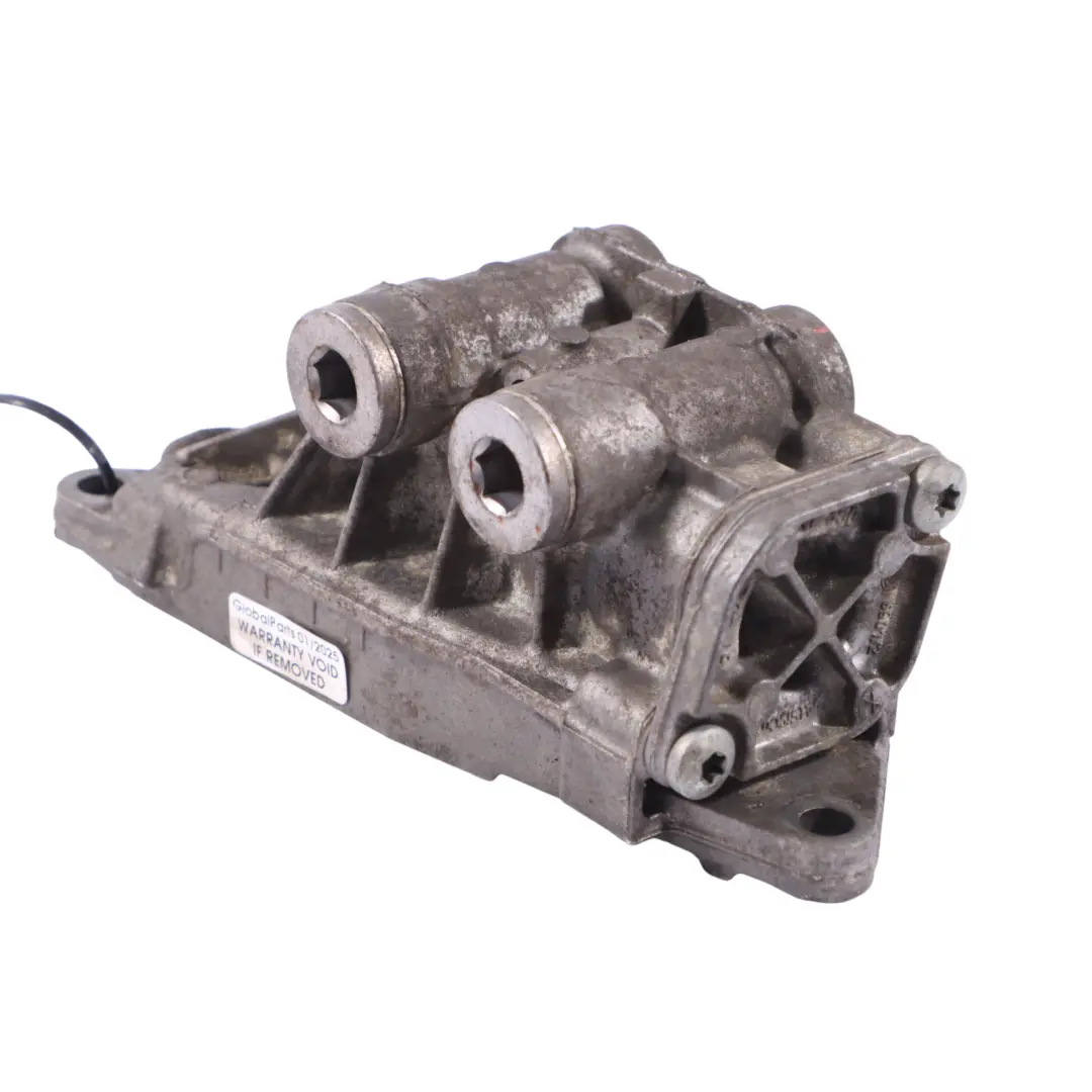 BMW F20 F22 N55 Obudowa Podstawa Filtra Oleju Termostat - SKU 7637052 - Numer Części 7637052