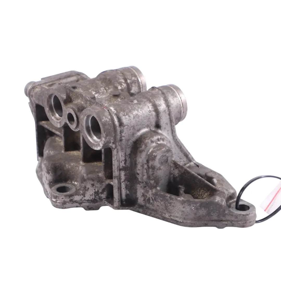 N55 Obudowa Podstawa Filtra Oleju Termostat do BMW F20 F22 o numerze 7637052 BMW F20 F22 N55 Obudowa Podstawa Filtra Oleju Termostat - SKU 7637052 - Numer Części 7637052