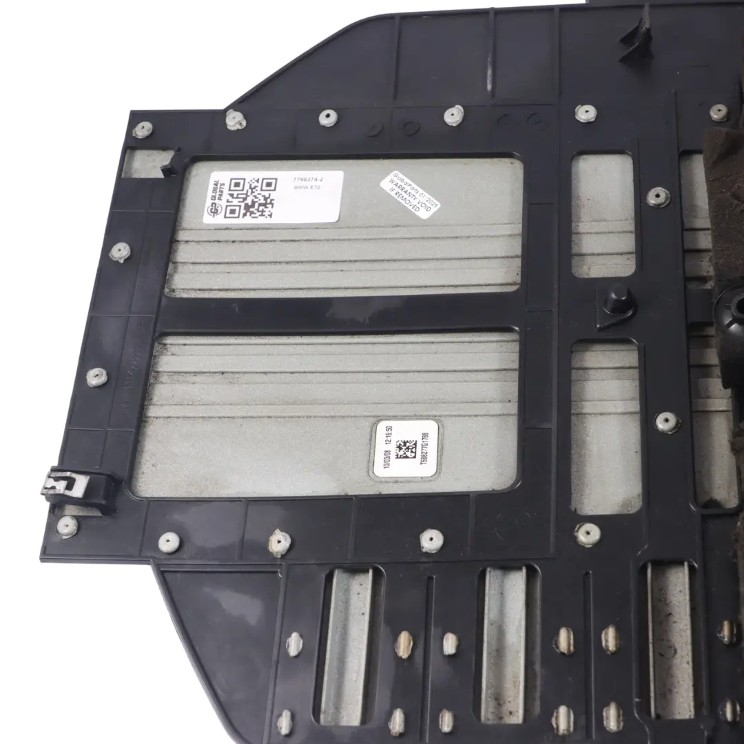 Coperchio motore BMW X5 E70 X6 E71 M57N2 Diesel Isolamento acustico per con numero di parte 7798374 Coperchio motore BMW X5 E70 X6 E71 M57N2 Diesel Isolamento acustico - SKU 7798374-2 - Numero di parte 7798374