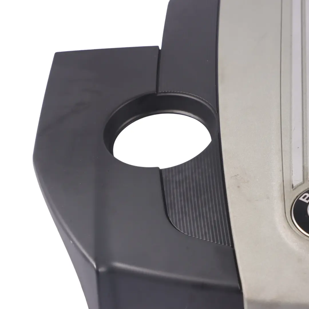 M57N2 Diesel Pokrywa Osłona Silnika Górna do BMW X5 E70 X6 E71 o numerze 7798374 BMW X5 E70 X6 E71 M57N2 Diesel Pokrywa Osłona Silnika Górna - SKU 7798374-2 - Numer Części 7798374