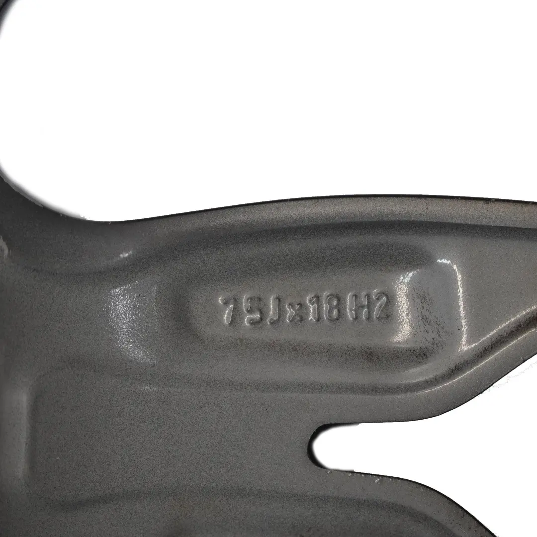 Cerchio lega anteriore grigio ferrico 18" M doppie razze 7,5J per BMW F20 con numero di parte 7845870 BMW F20 Cerchio lega anteriore grigio ferrico 18" M doppie razze 7,5J - SKU 7845870-3 - Numero di parte 7845870