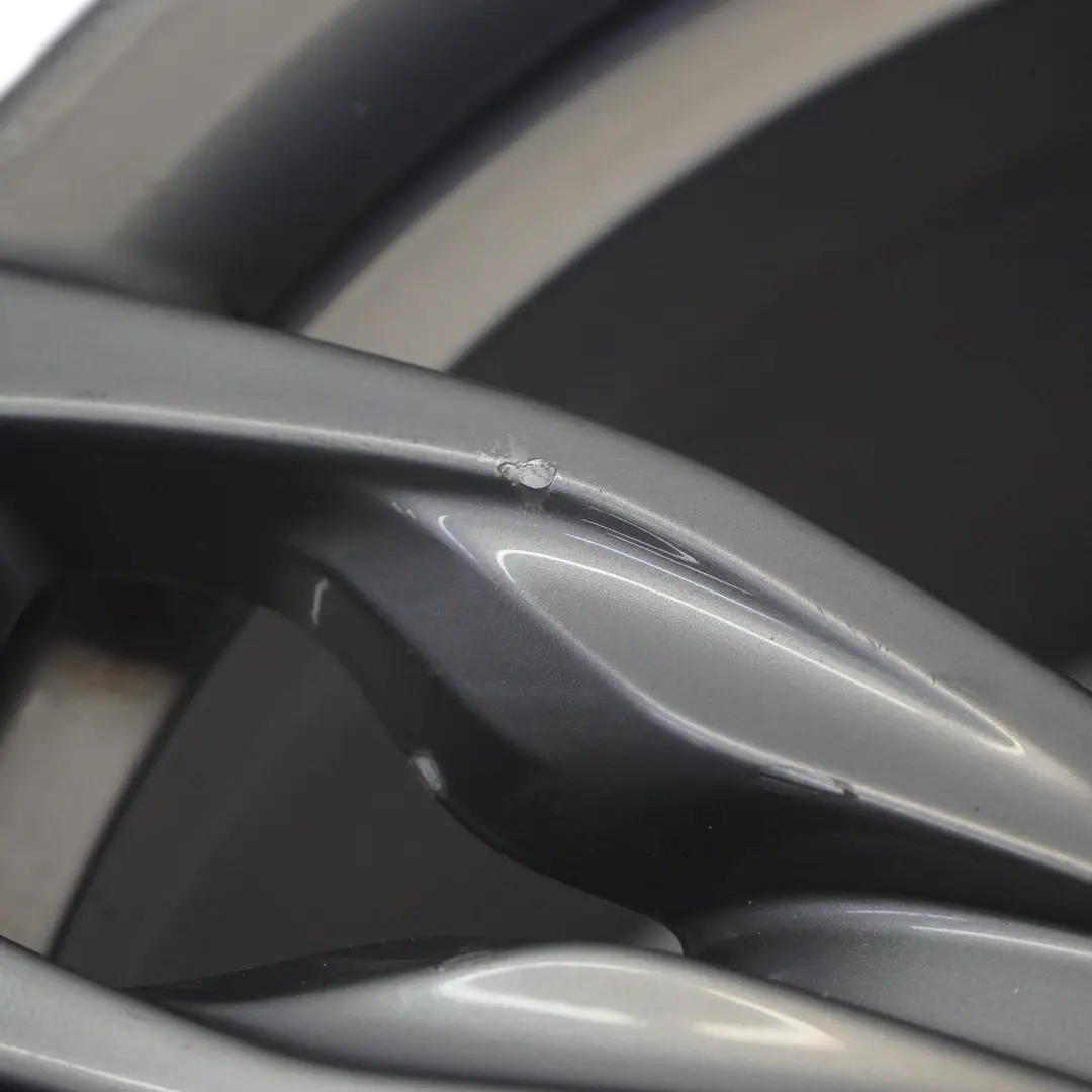 Cerchio lega anteriore grigio ferrico 18" M doppie razze 7,5J per BMW F20 con numero di parte 7845870 BMW F20 Cerchio lega anteriore grigio ferrico 18" M doppie razze 7,5J - SKU 7845870-3 - Numero di parte 7845870