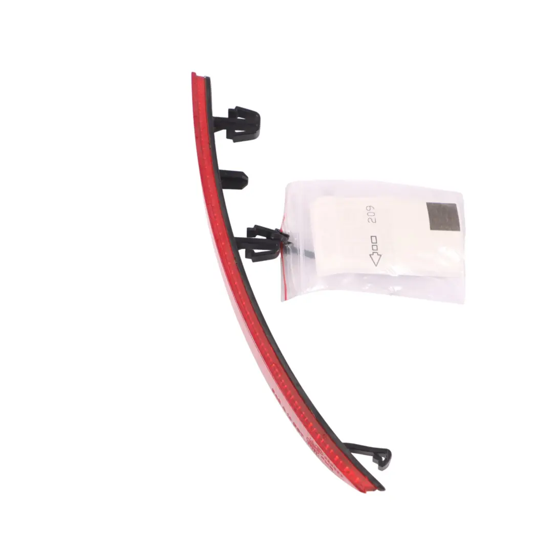 Réflecteur pare chocs arière droit BMW F45 Active Tourer F46 Gran Tourer pour à propos du numéro de pièce 7850602 Réflecteur pare chocs arière droit BMW F45 Active Tourer F46 Gran Tourer - SKU 7850602 - Numéro de pièce 7850602