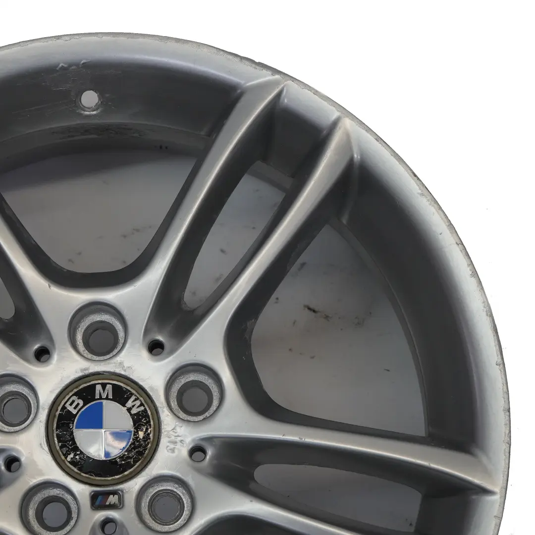 Llanta De Aleacion Delantera Plateada 18" 7,5J M Doble Radio 261 para BMW E87 con número de pieza 7891050 BMW E87 Llanta De Aleacion Delantera Plateada 18" 7,5J M Doble Radio 261 - SKU 7891050-2 - Número de pieza 7891050