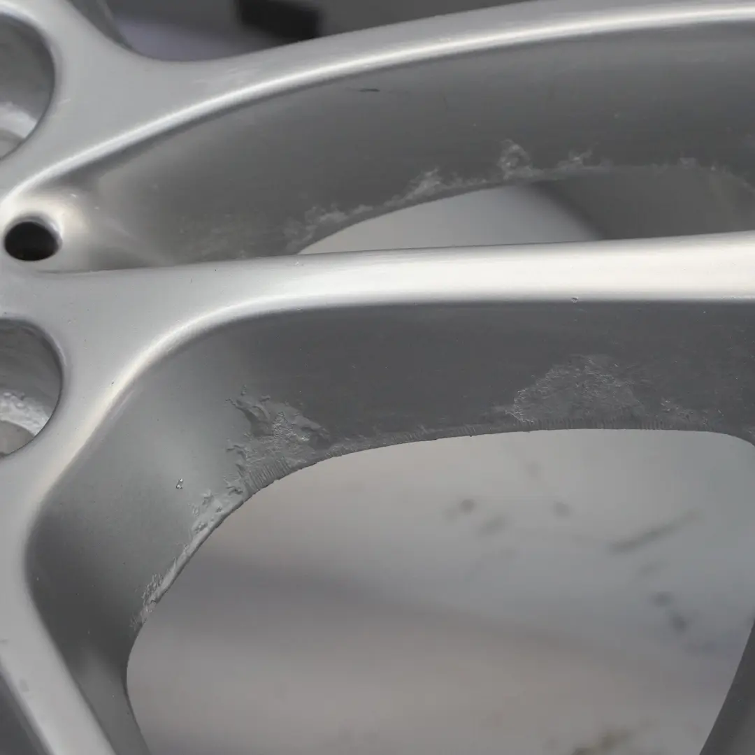 Silber Vorne Felge Alufelge 18" 7,5J M Doppelspeiche 261 für BMW E81 E87 mit Teilenummer 7891050 BMW E81 E87 Silber Vorne Felge Alufelge 18" 7,5J M Doppelspeiche 261 - SKU 7891050-2 - Teilenummer 7891050