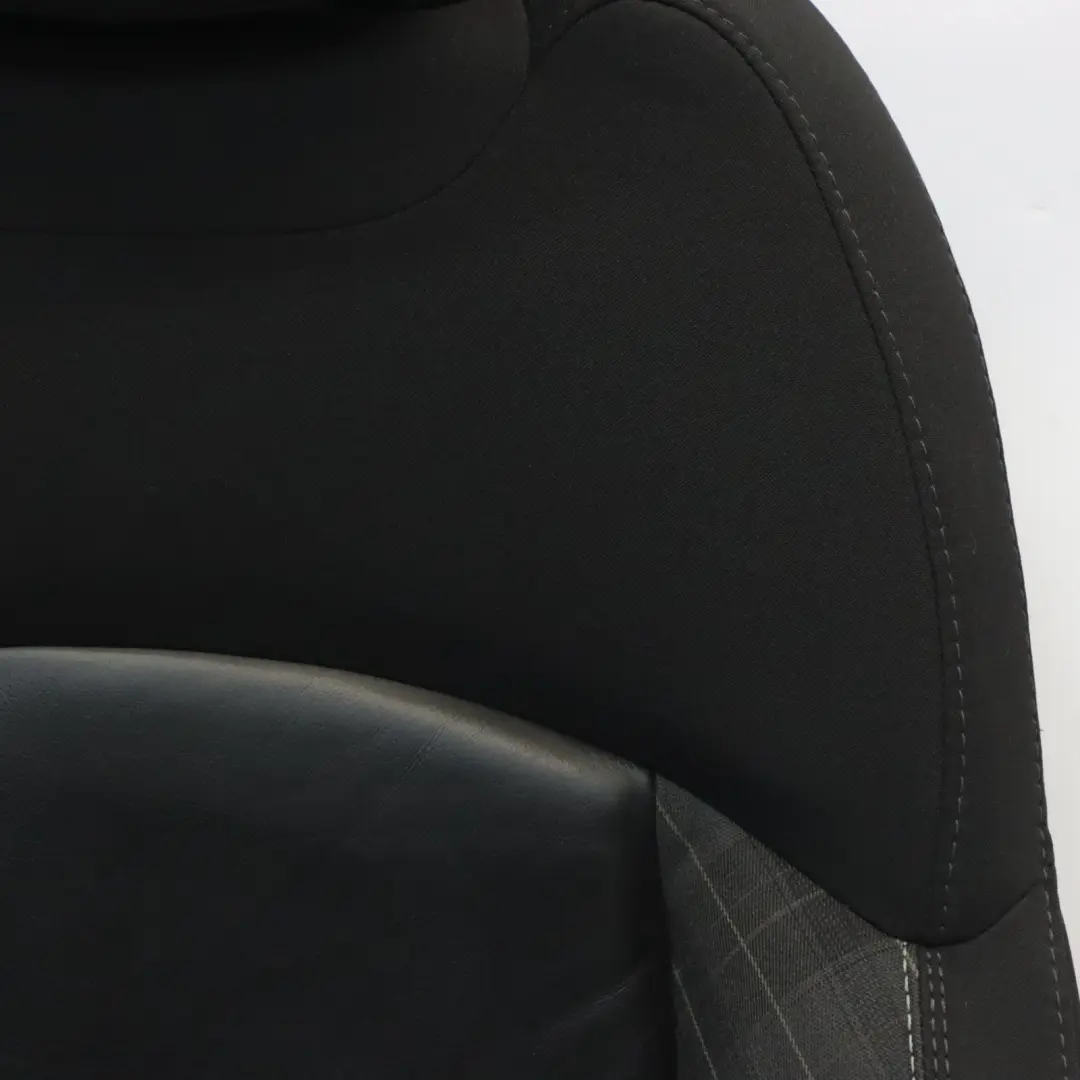 Sedile Sportivo Anteriore Destro Mezza Pelle Nero Carbonio per Mini Countryman F60 con numero di parte 7946492 Mini Countryman F60 Sedile Sportivo Anteriore Destro Mezza Pelle Nero Carbonio - SKU 7946492-1 - Numero di parte 7946492