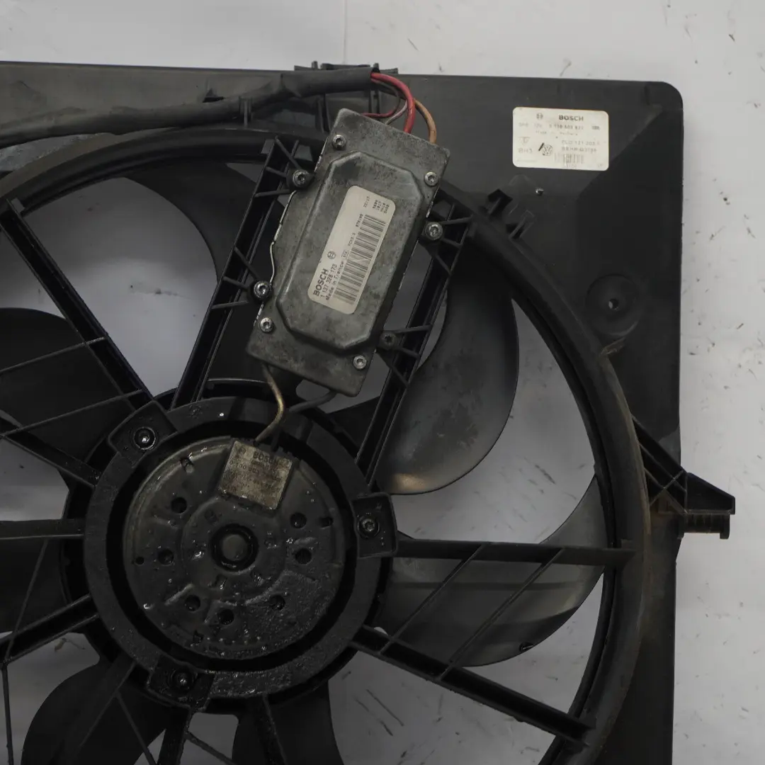 Audi Q7 4L 3.0 TDI BUG Diesel A/C Air Condition Radiator Fan Shroud - SKU 7L0121207D - Part number 7L0121207D