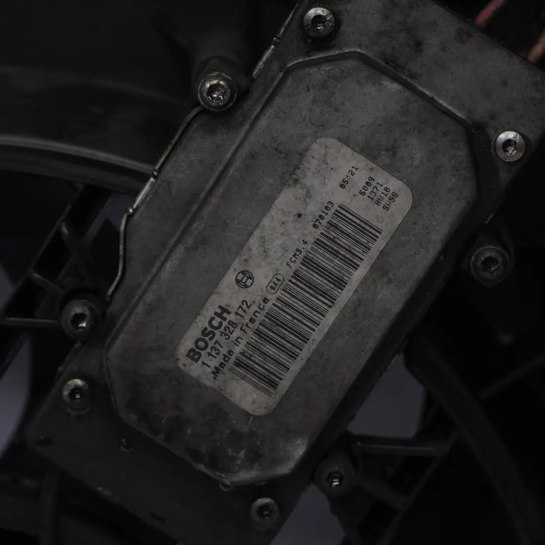 Klimaanlage Kühlerlüfterhaube für Audi Q7 4L 3.0 TDI BUG Diesel mit Teilenummer 7L0121207D Audi Q7 4L 3.0 TDI BUG Diesel Klimaanlage Kühlerlüfterhaube - SKU 7L0121207D - Teilenummer 7L0121207D