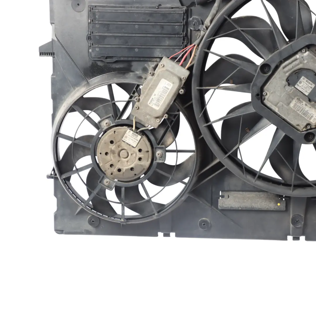 A/C Air Condition Radiator Fan Shroud Motor to Audi Q7 4L with Part number 7L0121207E Audi Q7 4L A/C Air Condition Radiator Fan Shroud Motor - SKU 7L0121207E - Part number 7L0121207E