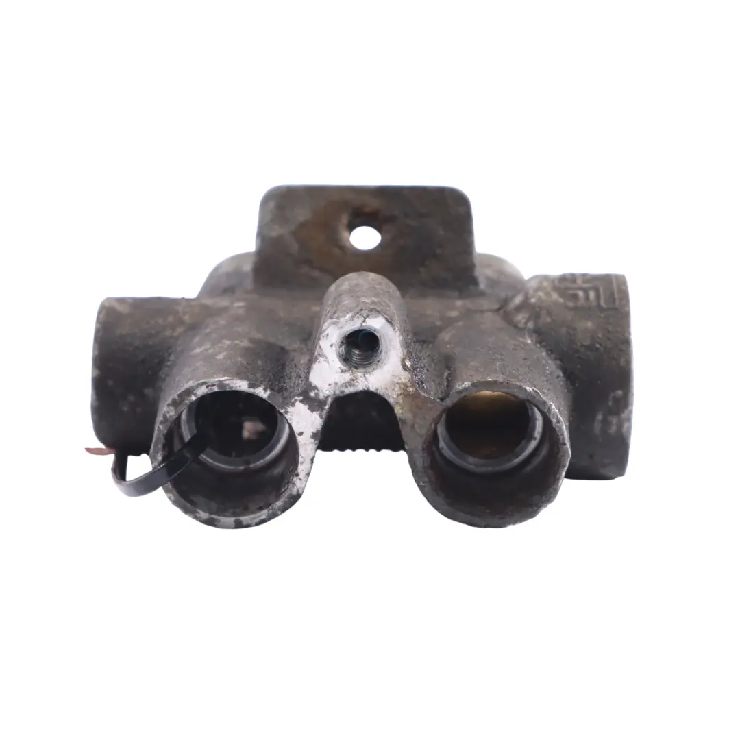 VW Volkswagen Touareg 7L Termostato Radiatore Olio - SKU 7L0317027A - Numero di parte 7L0317027A