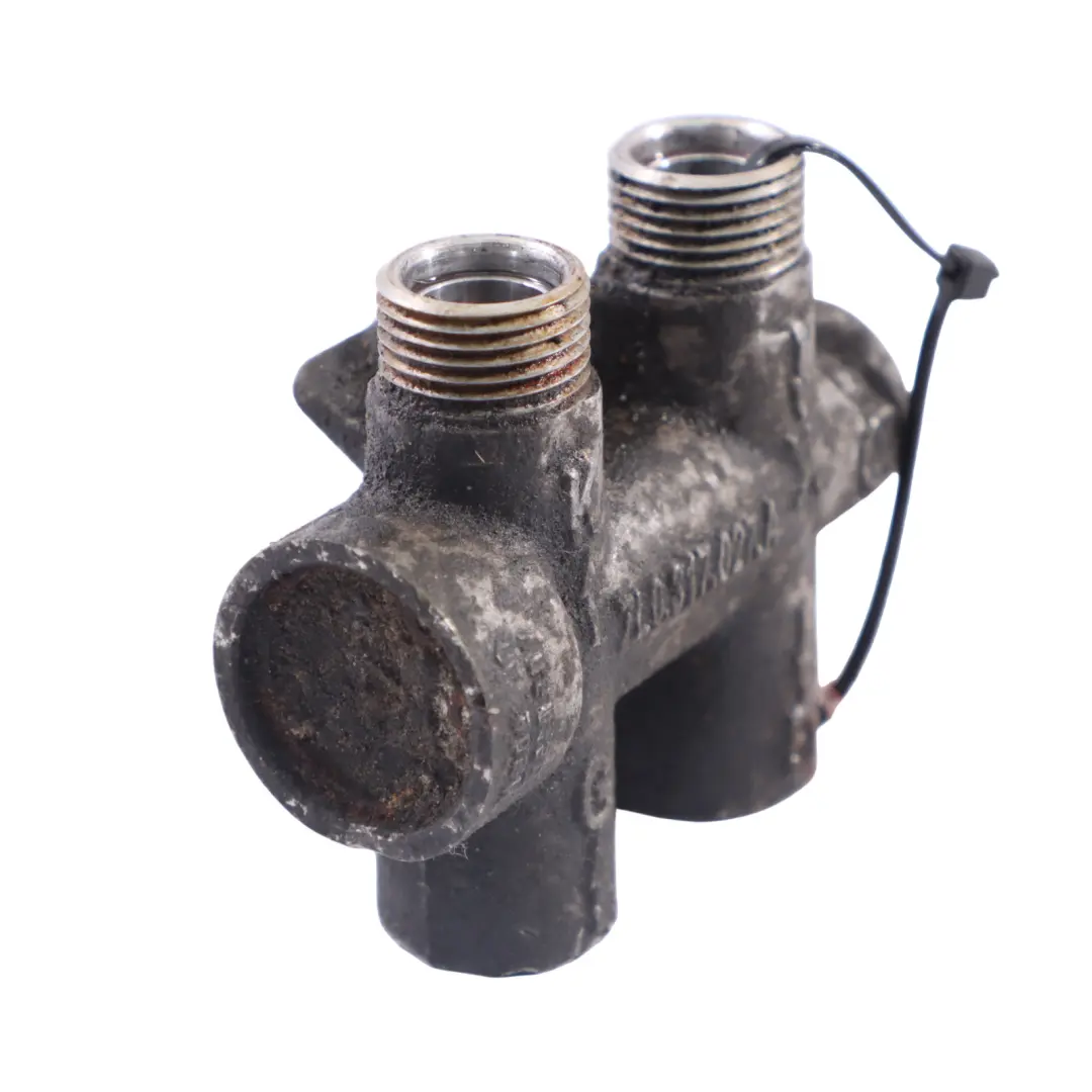 7L Porsche Cayenne 9PA Thermostat Oil Cooler Radiator to VW Volkswagen Touareg with Part number 7L0317027A VW Volkswagen Touareg 7L Porsche Cayenne 9PA Thermostat Oil Cooler Radiator - SKU 7L0317027A - Part number 7L0317027A