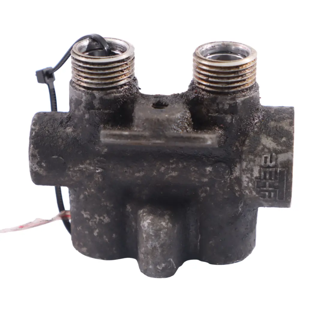 VW Volkswagen Touareg 7L Thermostat Refroidisseur D'Huile Radiateur - SKU 7L0317027A - Numéro de pièce 7L0317027A