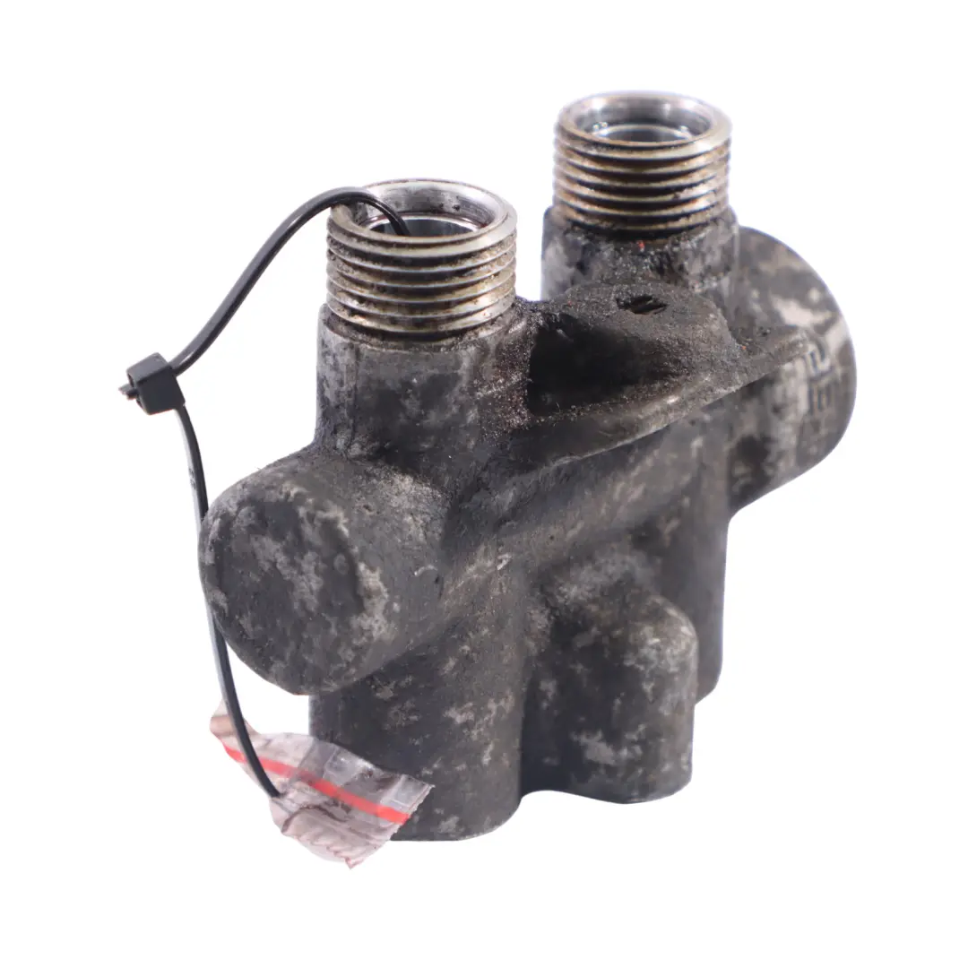 VW Volkswagen Touareg 7L Thermostat Refroidisseur D'Huile Radiateur - SKU 7L0317027A - Numéro de pièce 7L0317027A