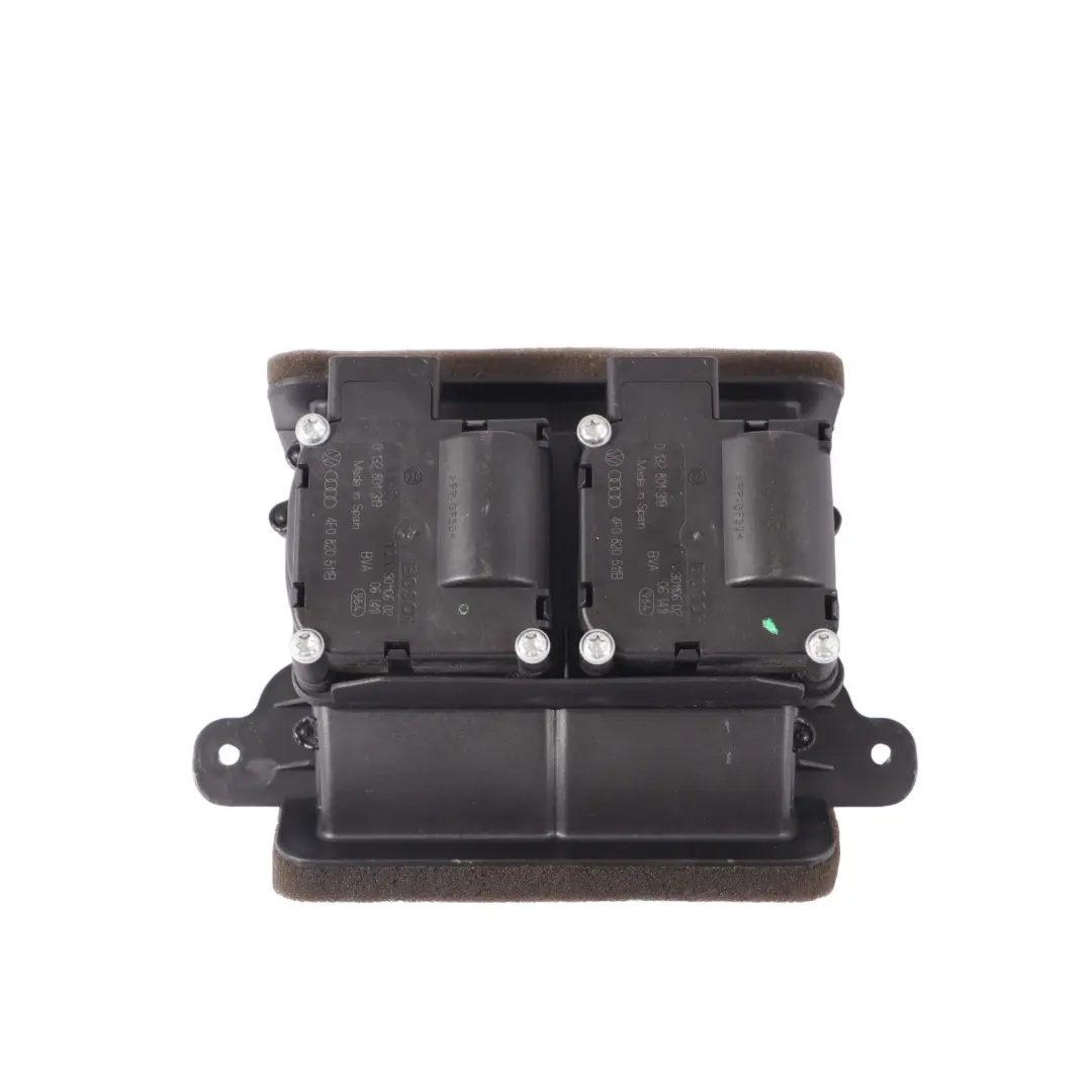 Audi Q7 4L Air Duct Centre Rear Compartment Air Vent Duct - SKU 7L0820526C - Part number 7L0820526C
