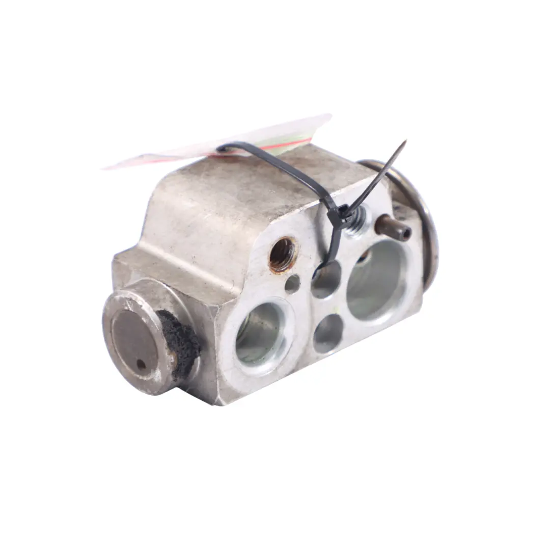 Válvula de expansión Aire acondicionado Heather para Audi Q7 4L con número de pieza 7L0820679B Audi Q7 4L Válvula de expansión Aire acondicionado Heather - SKU 7L0820679B - Número de pieza 7L0820679B