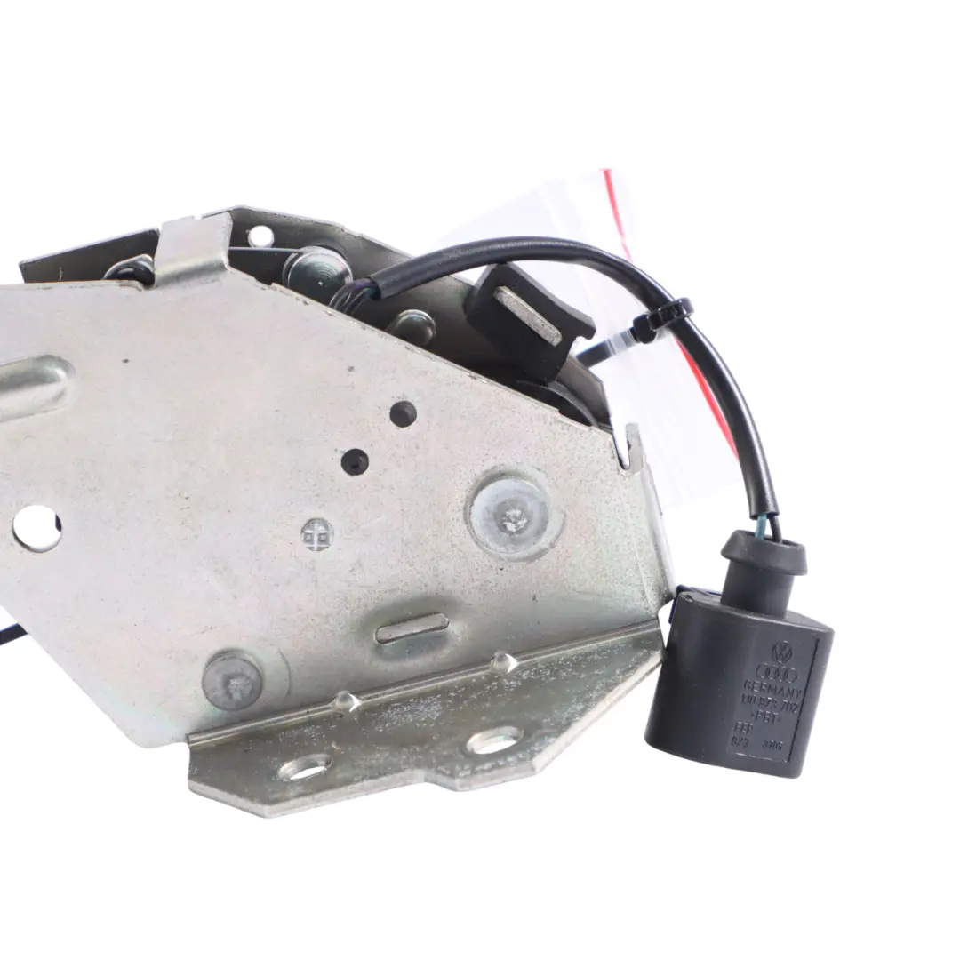 7L Kofer Raum Klappe Fenster Schloss Fangen Riegel für Volkswagen Touareg mit Teilenummer 7L0827506E Volkswagen Touareg 7L Kofer Raum Klappe Fenster Schloss Fangen Riegel - SKU 7L0827506E - Teilenummer 7L0827506E