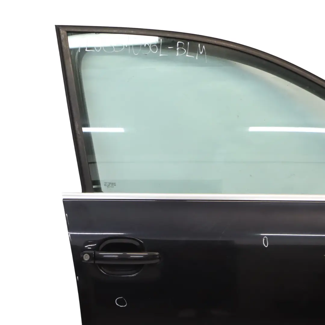 VW Volkswagen Touareg Puerta Delantera Derecha Black Magic Pearl - C9Z - SKU 7L0831056L-BLM - Número de pieza 7L0831056L