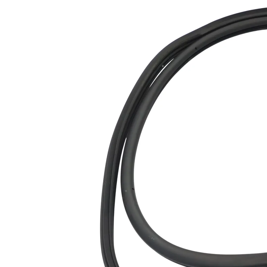 VW Volkswagen Touareg 7L Rear Door Outer Seal Gasket Right O/S - SKU 7L0837911E - Part number 7L0837911E