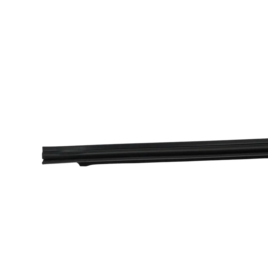 Volkswagen Touareg 7L Marco Guía Ventana La Puerta Trasera Izquierda - SKU 7L0839431C - Número de pieza 7L0839431C