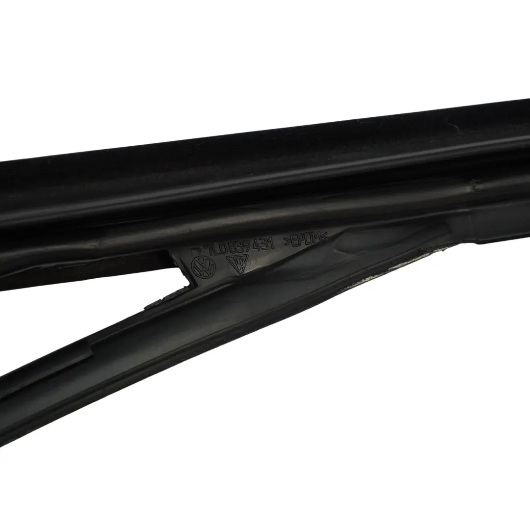 Volkswagen Touareg 7L Marco Guía Ventana La Puerta Trasera Izquierda - SKU 7L0839431C - Número de pieza 7L0839431C