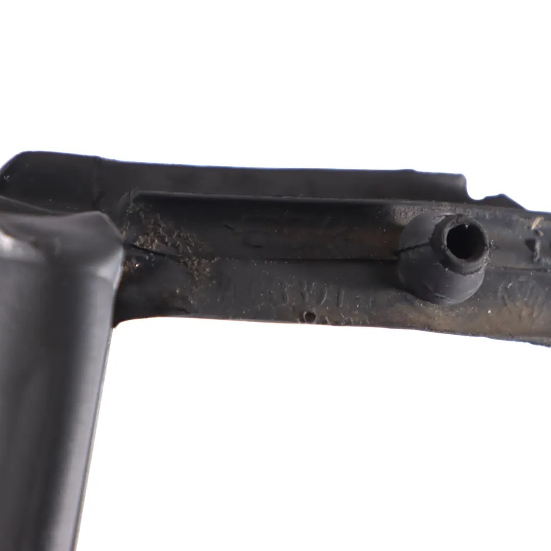 Joint De Porte Avant Gauche Volkswagen Touareg 7L pour à propos du numéro de pièce 7L0839717 Joint De Porte Avant Gauche Volkswagen Touareg 7L - SKU 7L0839717 - Numéro de pièce 7L0839717