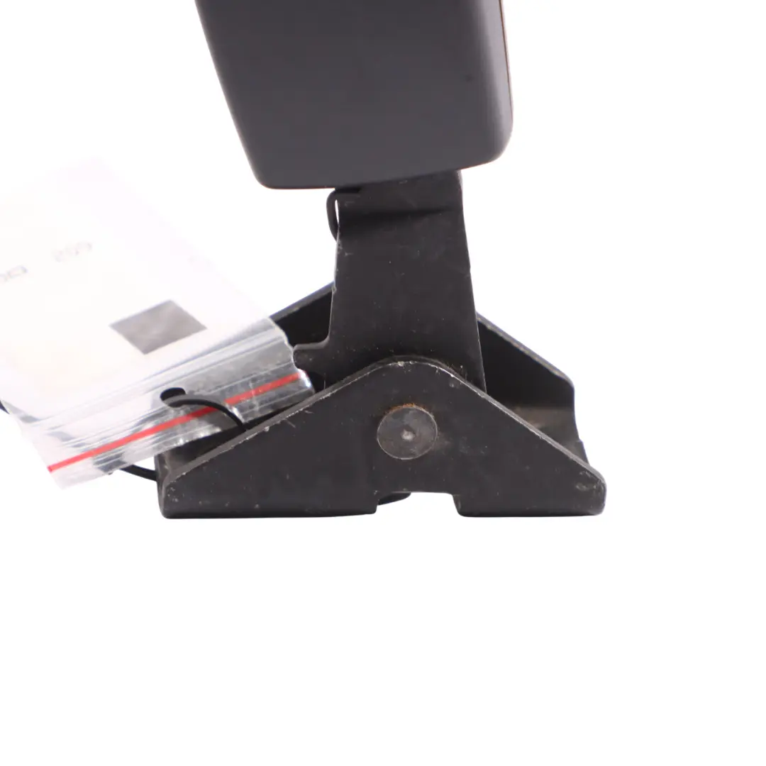 Volkswagen Touareg 7L Cintura Sicurezza Chiusura Posteriore Destra - SKU 7L0857821C - Numero di parte 7L0857821C
