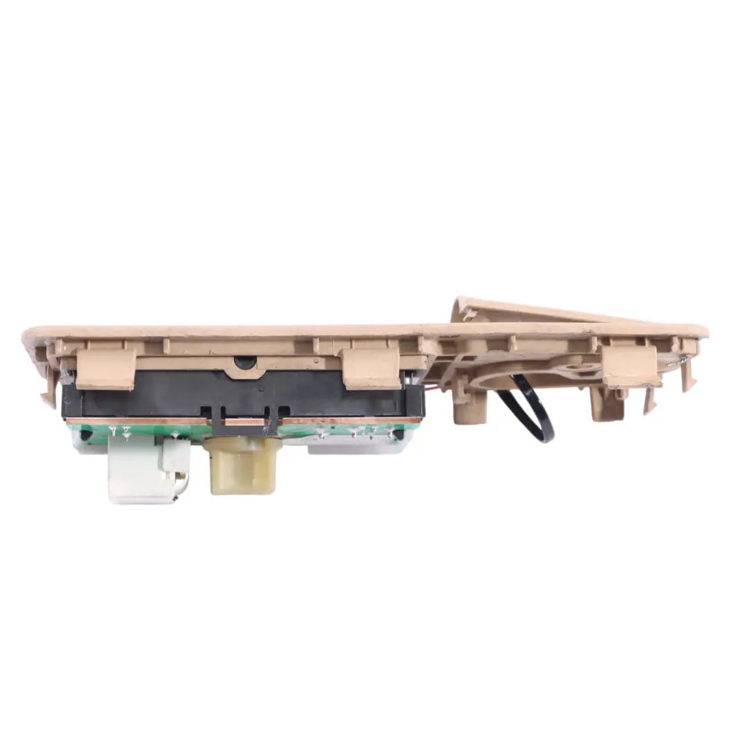VW Volkswagen Touareg 7L Dachhimmel Lampe Hinten Links Courtesy - SKU 7L0861687A - Teilenummer 7L0861687A