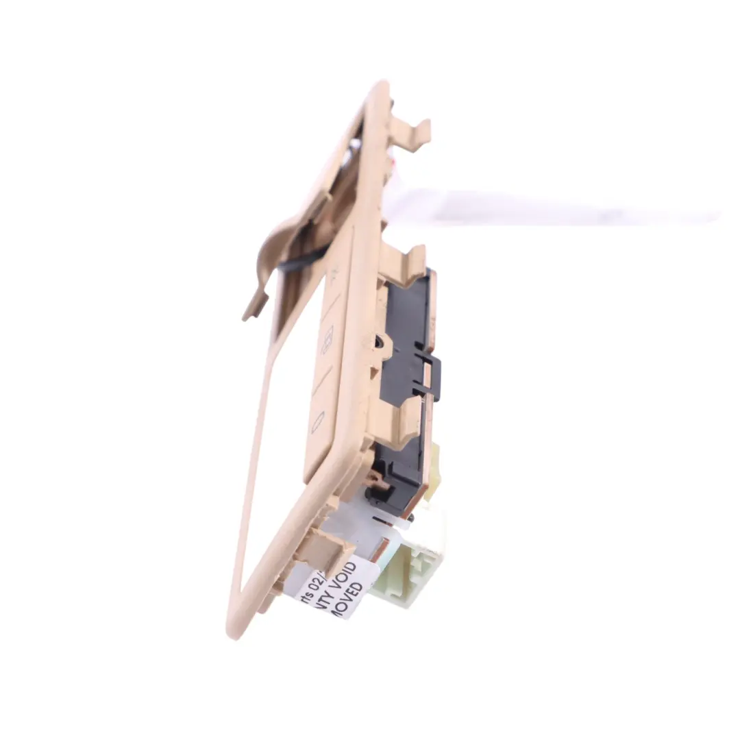 VW Touareg 7L Fanale Del Padiglione Posteriore Sinistro Cortesia - SKU 7L0861687A - Numero di parte 7L0861687A