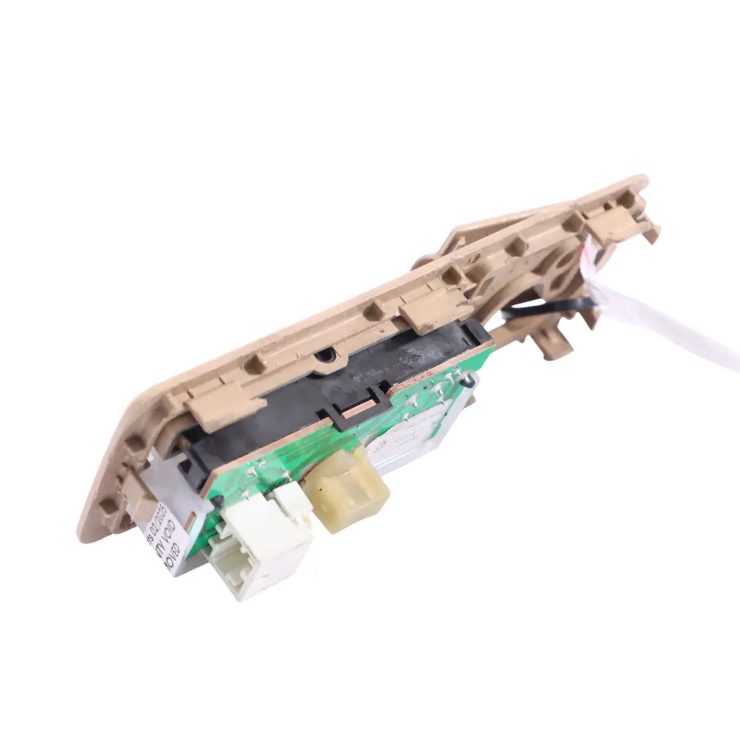 VW Volkswagen Touareg 7L Dachhimmel Lampe Hinten Links Courtesy - SKU 7L0861687A - Teilenummer 7L0861687A