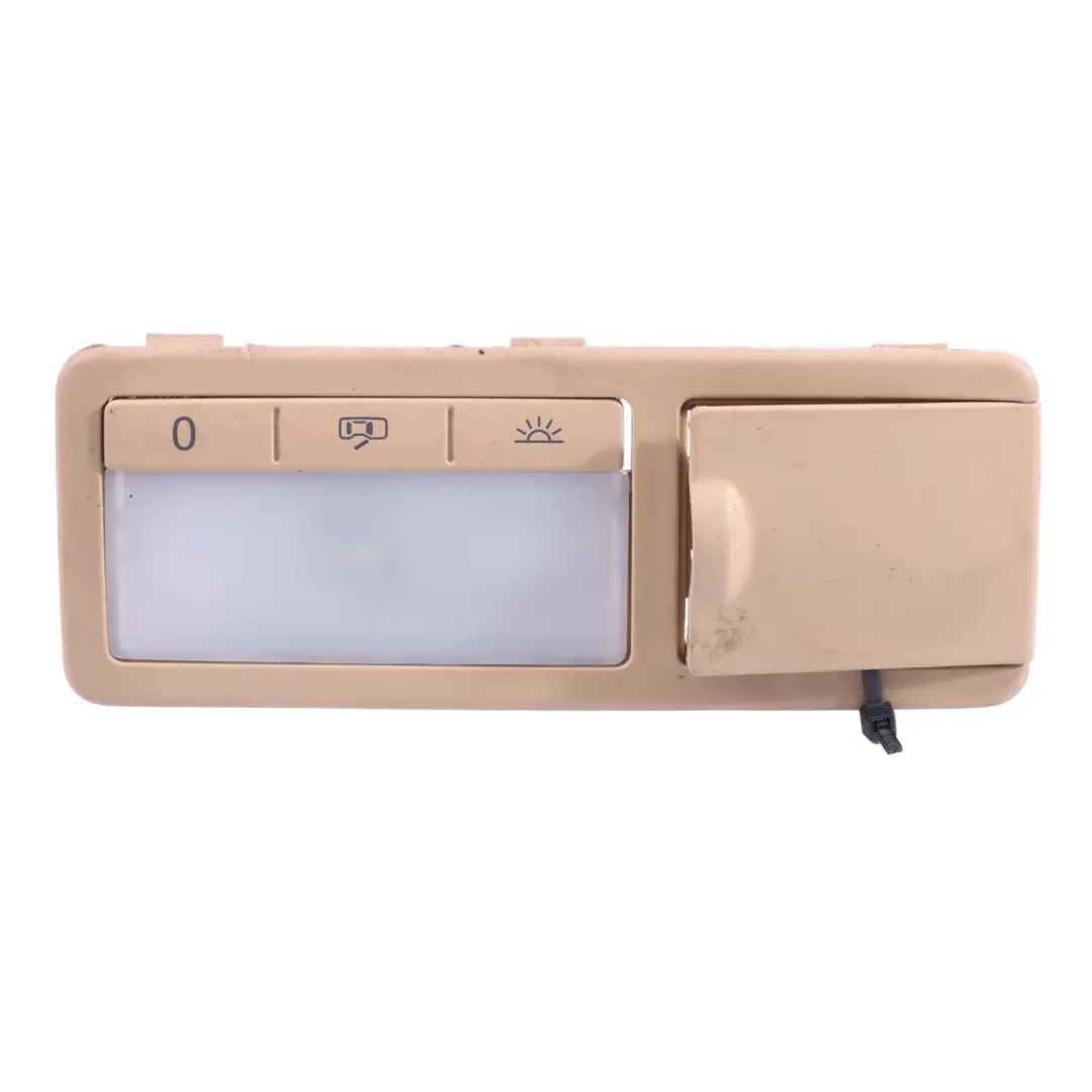 7L Hintere Dachhimmel Lampe Licht Rechts Höflichkeit für VW Touareg mit Teilenummer 7L0861688A VW Touareg 7L Hintere Dachhimmel Lampe Licht Rechts Höflichkeit - SKU 7L0861688A - Teilenummer 7L0861688A