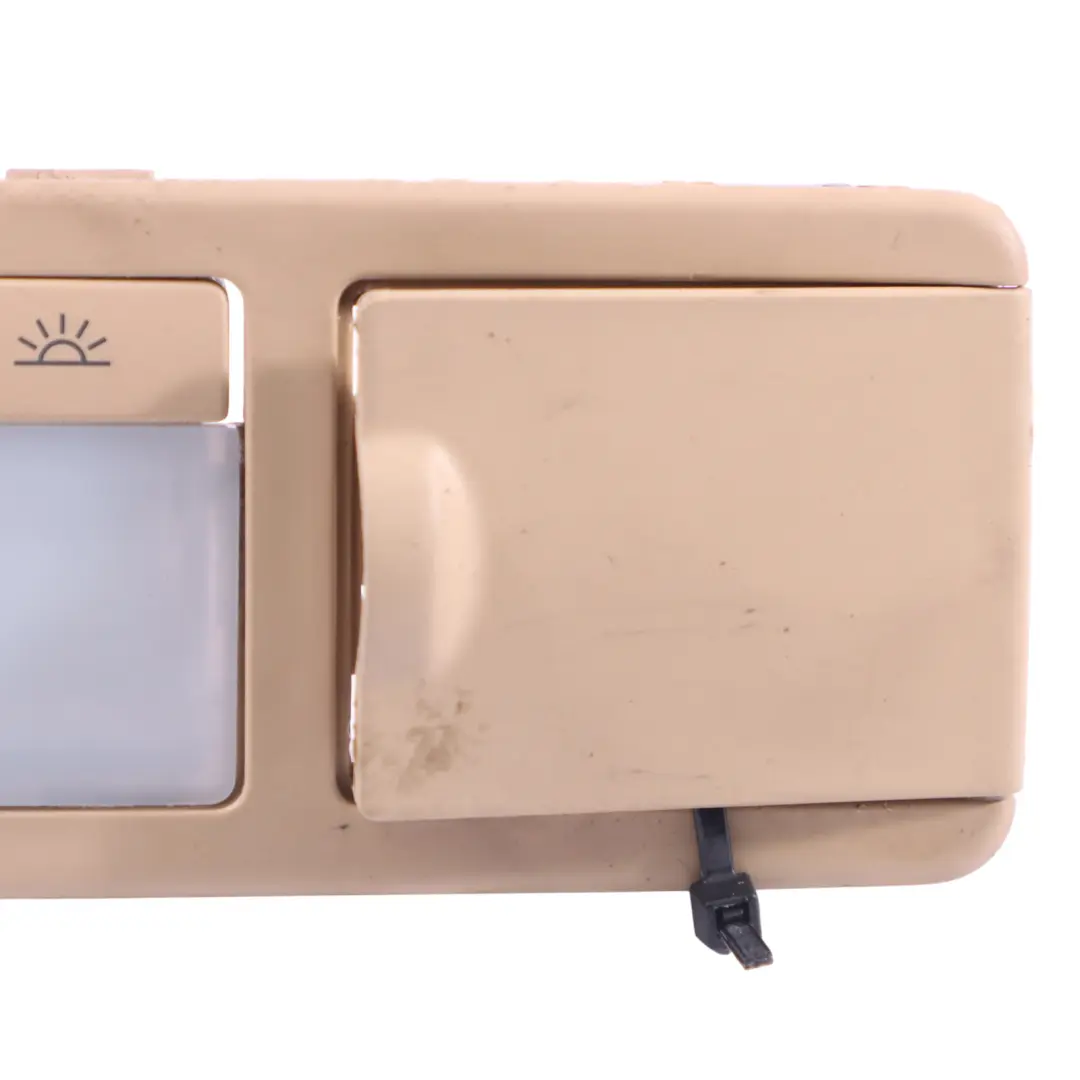 7L Luz Delantera Trasera Derecha Cortesía para VW Volkswagen Touareg con número de pieza 7L0861688A VW Volkswagen Touareg 7L Luz Delantera Trasera Derecha Cortesía - SKU 7L0861688A - Número de pieza 7L0861688A