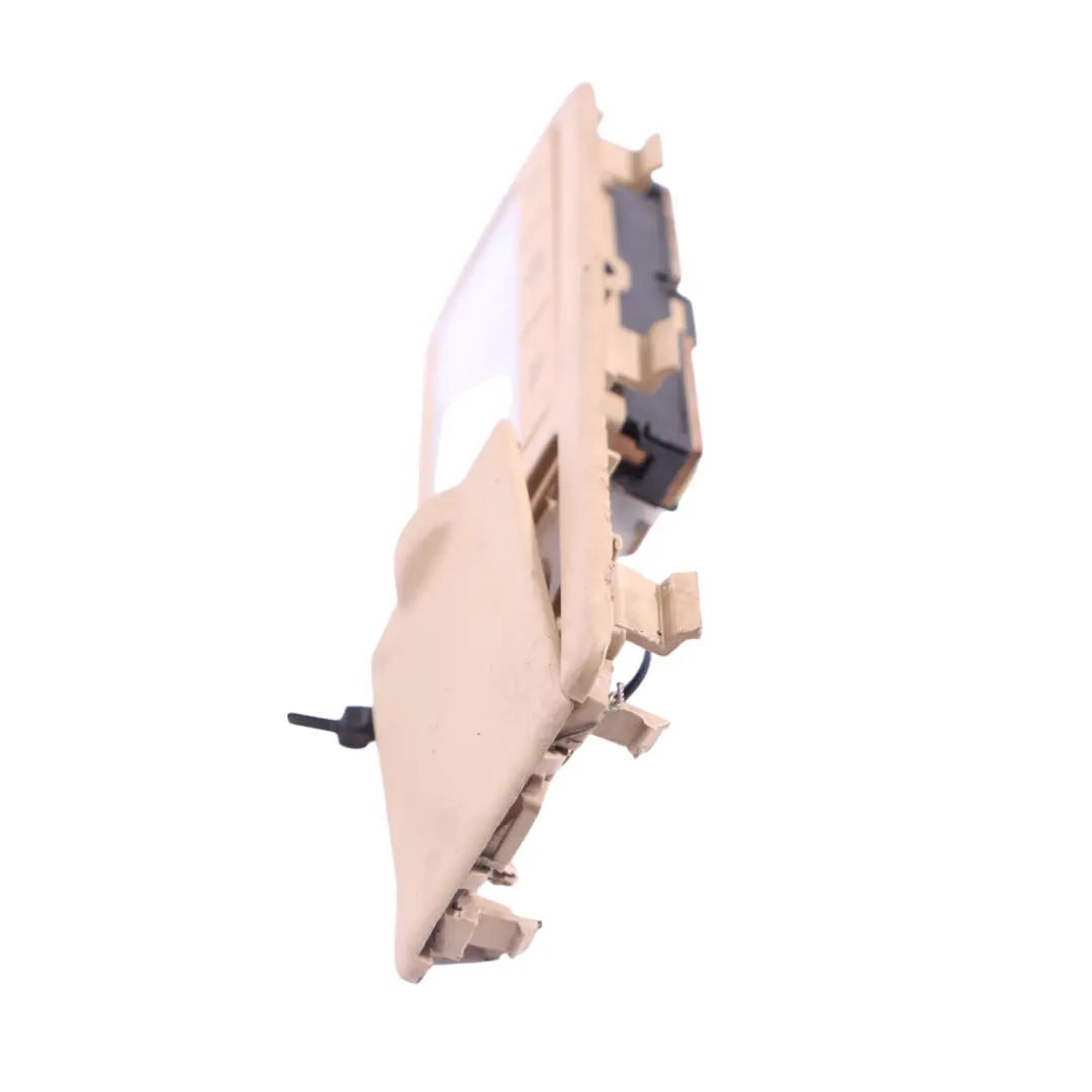 VW Volkswagen Touareg 7L Feu De Pavillon Arrière Droit Courtoisie - SKU 7L0861688A - Numéro de pièce 7L0861688A